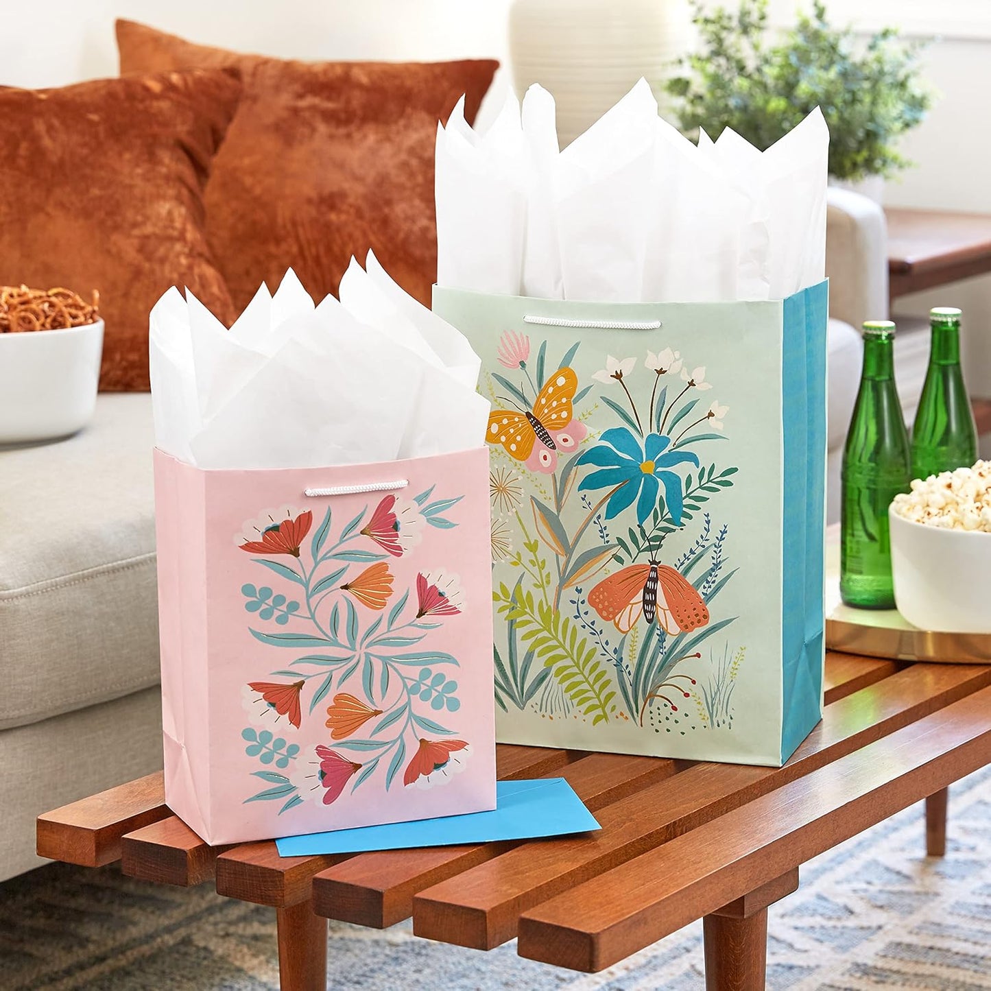 Set of 8 Spring Gift Paper Bags for Easter, Birthdays, Mother's Day, Bridal Showers