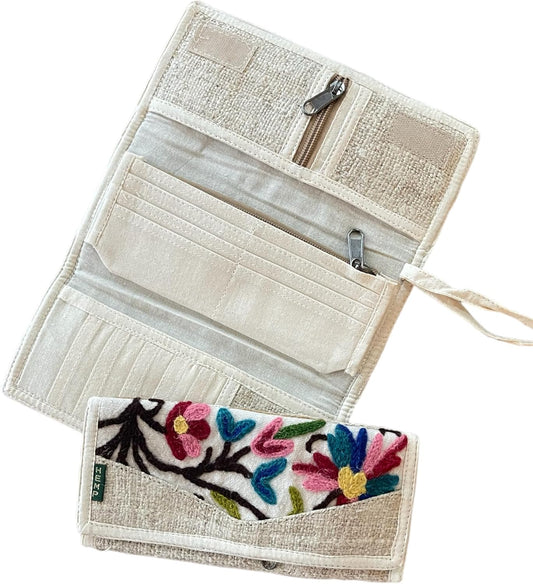 Hemp Tri-Fold Wallet with Embroidery – Eco-Friendly Handmade Purse